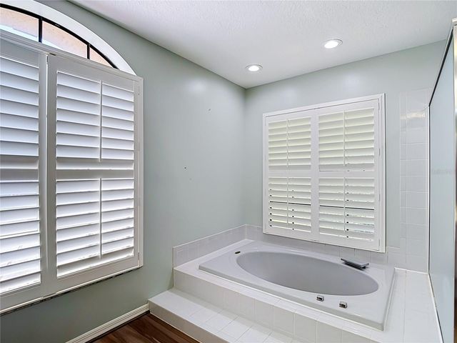 2102 LAINDALE PLACE, Valrico, FL 33596