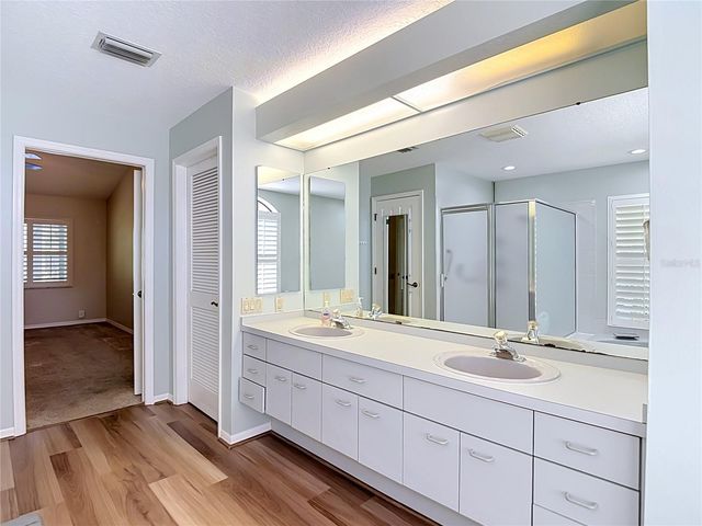 2102 LAINDALE PLACE, Valrico, FL 33596