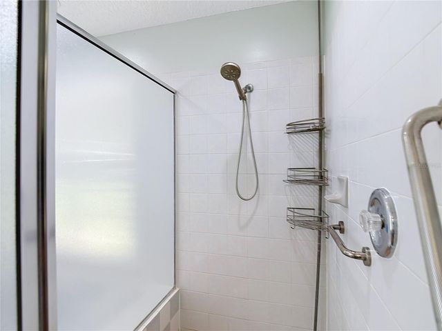 2102 LAINDALE PLACE, Valrico, FL 33596