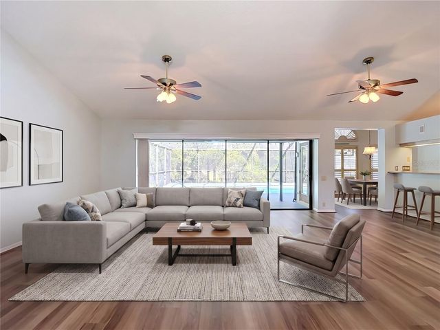 2102 LAINDALE PLACE, Valrico, FL 33596