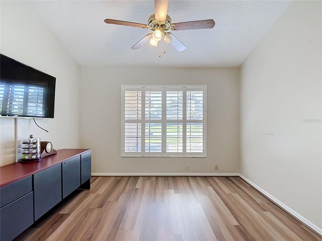 2102 LAINDALE PLACE, Valrico, FL 33596