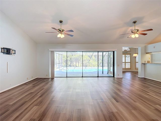 2102 LAINDALE PLACE, Valrico, FL 33596