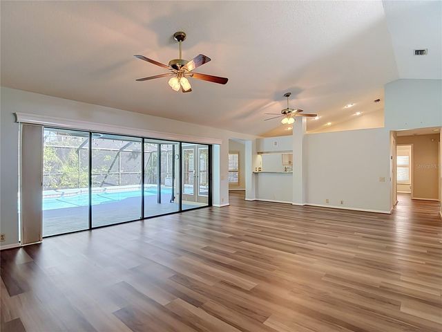 2102 LAINDALE PLACE, Valrico, FL 33596