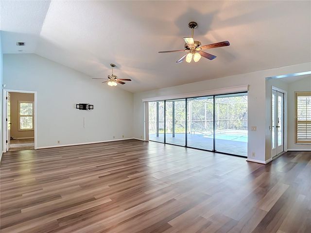 2102 LAINDALE PLACE, Valrico, FL 33596