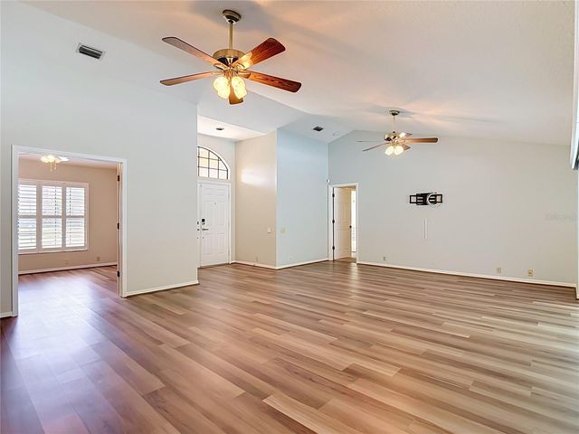 2102 LAINDALE PLACE, Valrico, FL 33596
