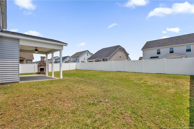 222 Brentmoor Drive, Raeford, NC 28376