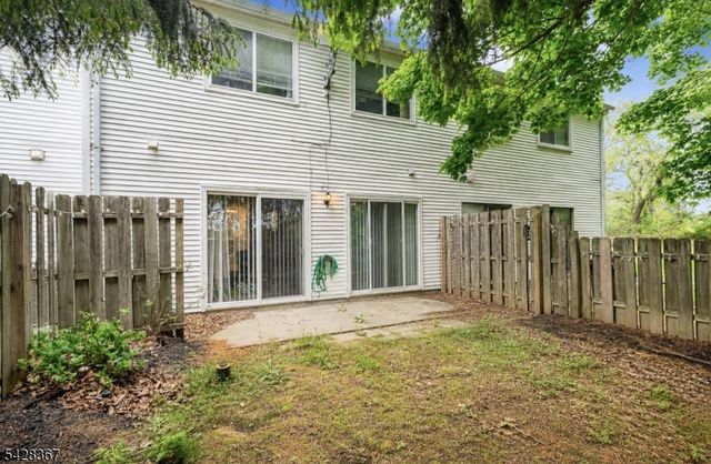 34 Saffron Dr, Lumberton Twp., NJ 08048