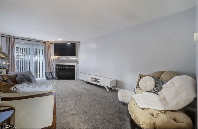 34 Saffron Dr, Lumberton Twp., NJ 08048