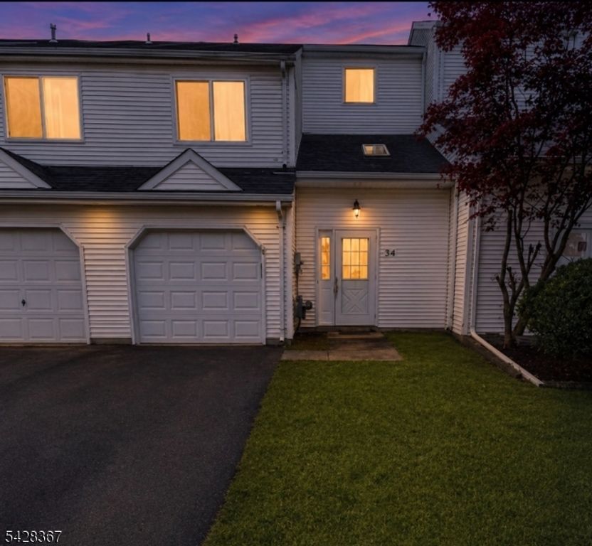 34 Saffron Dr, Lumberton Twp., NJ 08048