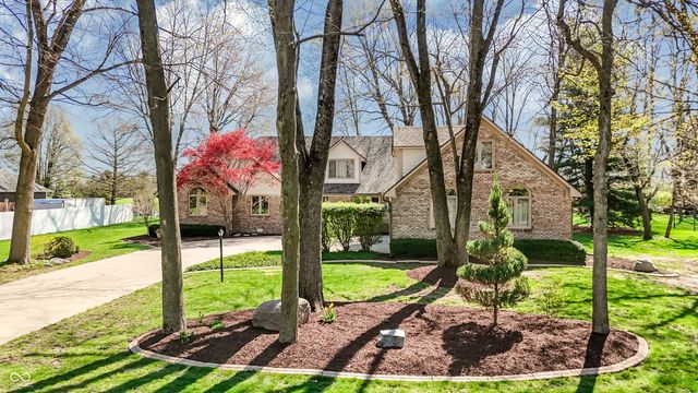 5571 N Red Oak Drive, Greenfield, IN 46140