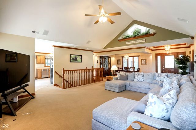 5571 N Red Oak Drive, Greenfield, IN 46140
