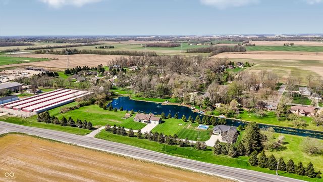 5571 N Red Oak Drive, Greenfield, IN 46140