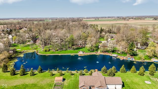 5571 N Red Oak Drive, Greenfield, IN 46140