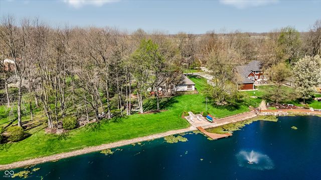 5571 N Red Oak Drive, Greenfield, IN 46140