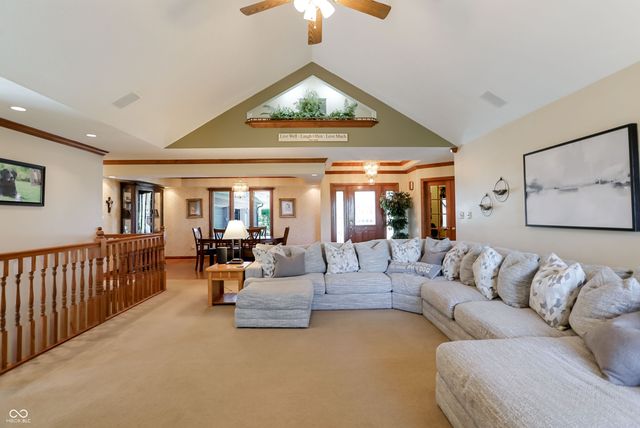 5571 N Red Oak Drive, Greenfield, IN 46140