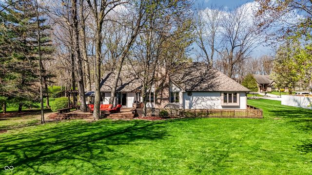 5571 N Red Oak Drive, Greenfield, IN 46140