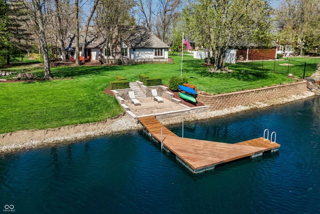 5571 N Red Oak Drive, Greenfield, IN 46140
