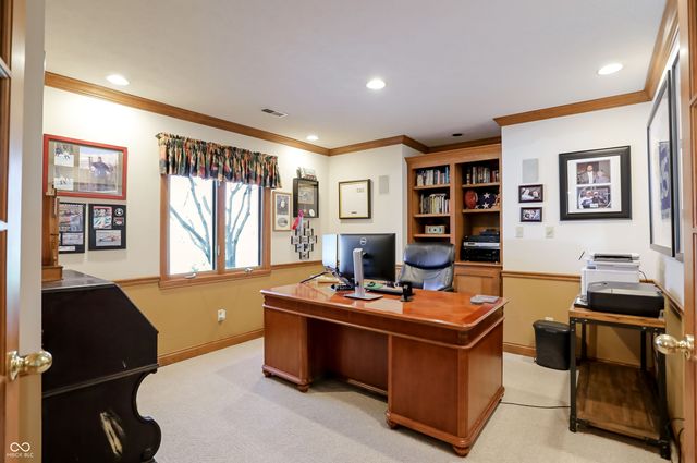 5571 N Red Oak Drive, Greenfield, IN 46140