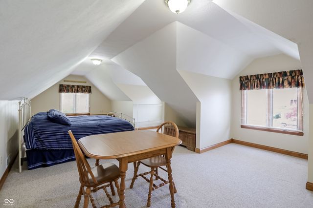 5571 N Red Oak Drive, Greenfield, IN 46140
