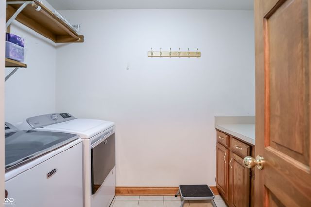 5571 N Red Oak Drive, Greenfield, IN 46140
