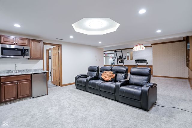 5571 N Red Oak Drive, Greenfield, IN 46140