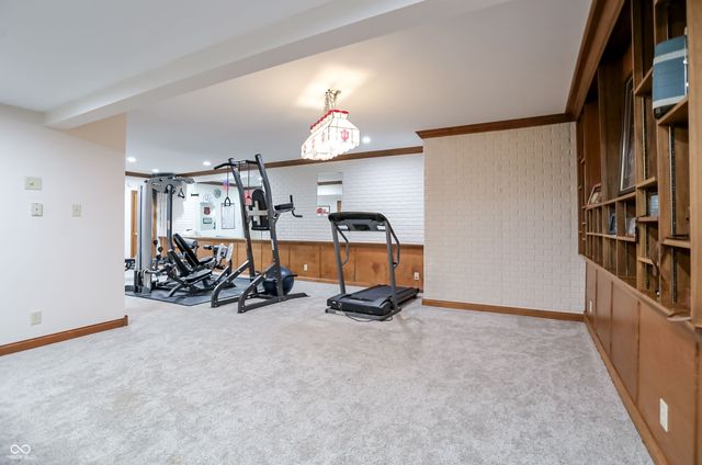 5571 N Red Oak Drive, Greenfield, IN 46140