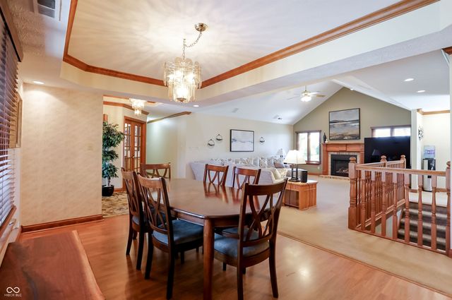 5571 N Red Oak Drive, Greenfield, IN 46140