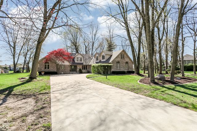 5571 N Red Oak Drive, Greenfield, IN 46140