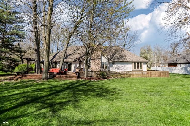 5571 N Red Oak Drive, Greenfield, IN 46140