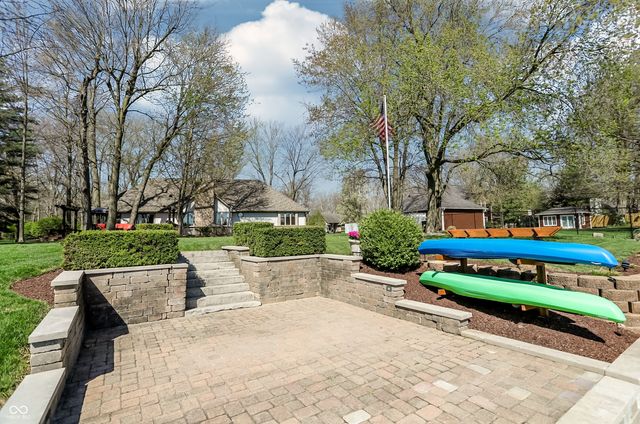5571 N Red Oak Drive, Greenfield, IN 46140
