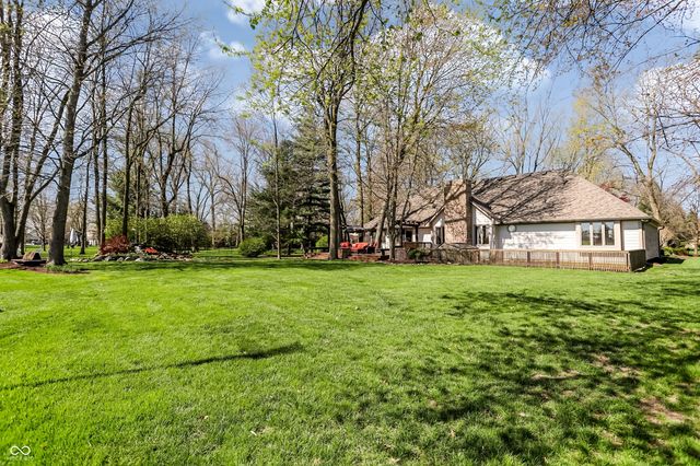5571 N Red Oak Drive, Greenfield, IN 46140