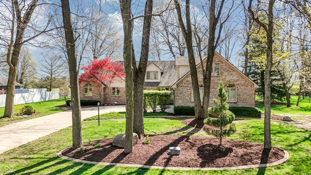 5571 N Red Oak Drive, Greenfield, IN 46140