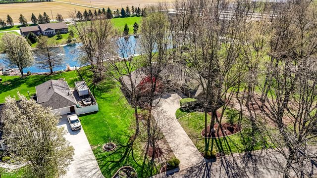 5571 N Red Oak Drive, Greenfield, IN 46140