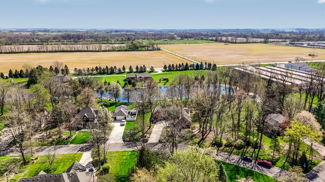 5571 N Red Oak Drive, Greenfield, IN 46140