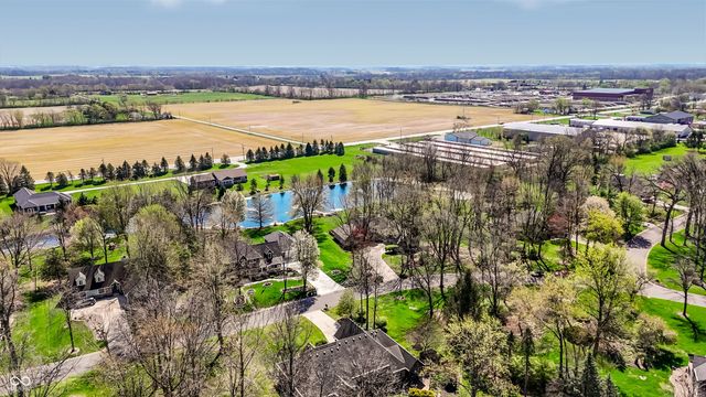 5571 N Red Oak Drive, Greenfield, IN 46140