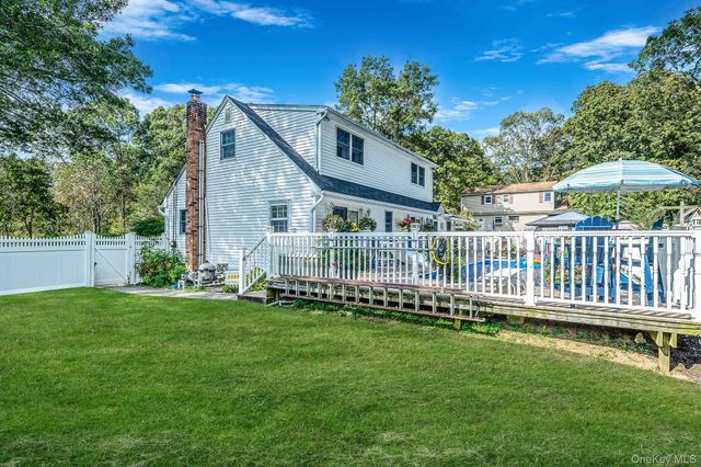309 Harrison Avenue, Miller Place, NY 11764