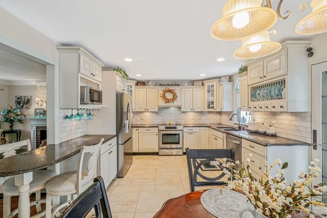 309 Harrison Avenue, Miller Place, NY 11764