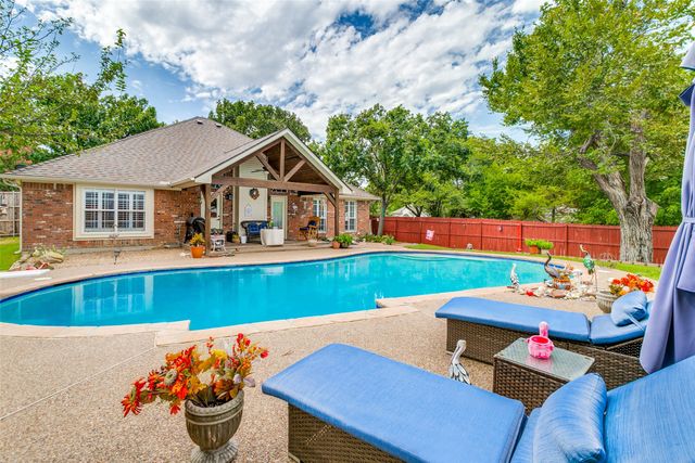 101 Shady Valley Circle, Weatherford, TX 76086