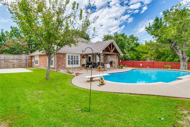 101 Shady Valley Circle, Weatherford, TX 76086