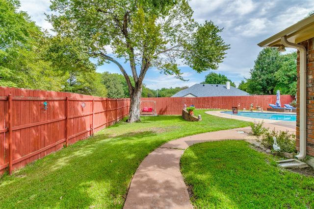 101 Shady Valley Circle, Weatherford, TX 76086