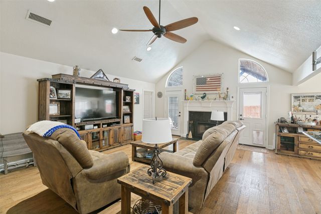 101 Shady Valley Circle, Weatherford, TX 76086