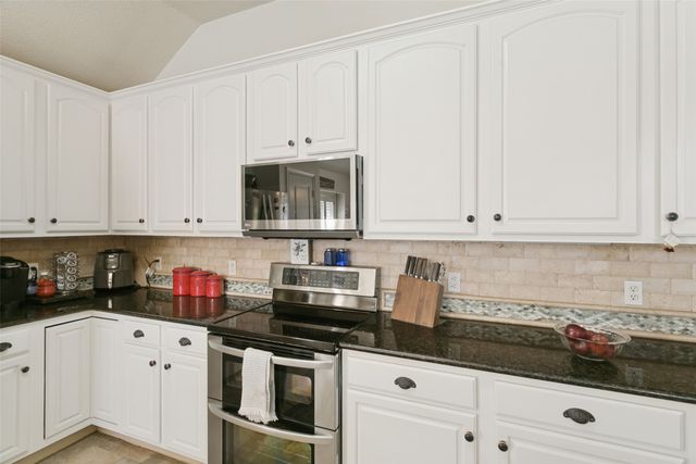 101 Shady Valley Circle, Weatherford, TX 76086