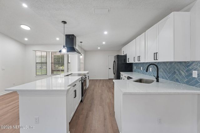 3268 WILDERNESS Circle, Middleburg, FL 32068