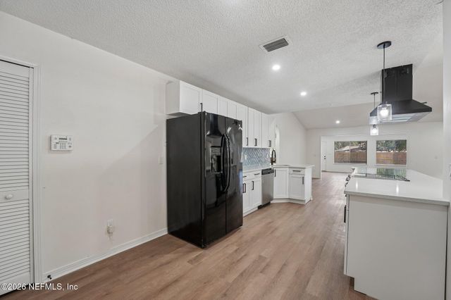 3268 WILDERNESS Circle, Middleburg, FL 32068
