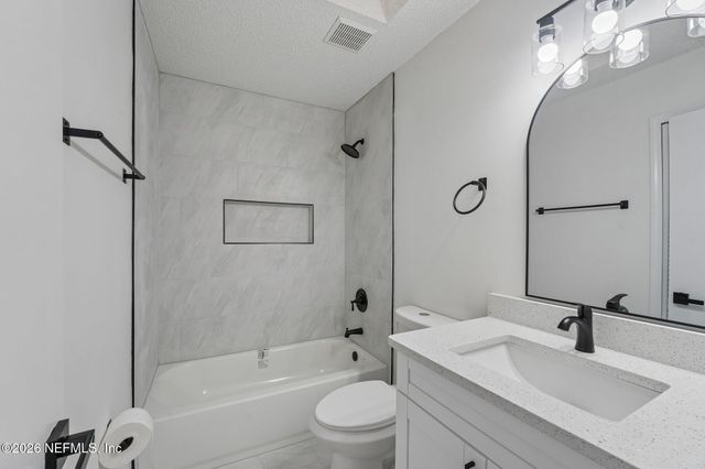 3268 WILDERNESS Circle, Middleburg, FL 32068