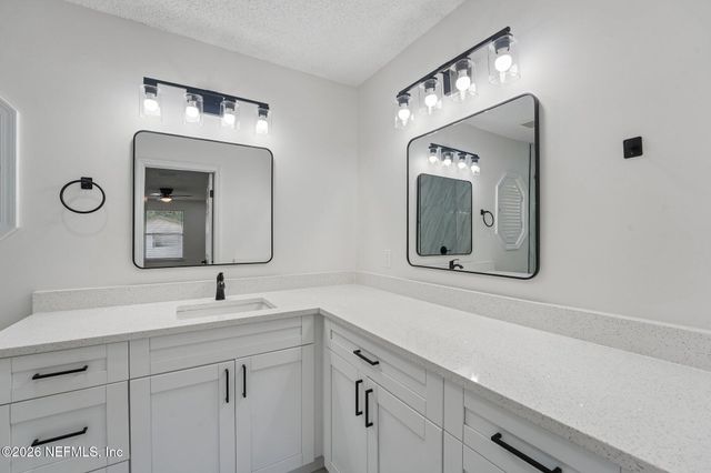 3268 WILDERNESS Circle, Middleburg, FL 32068