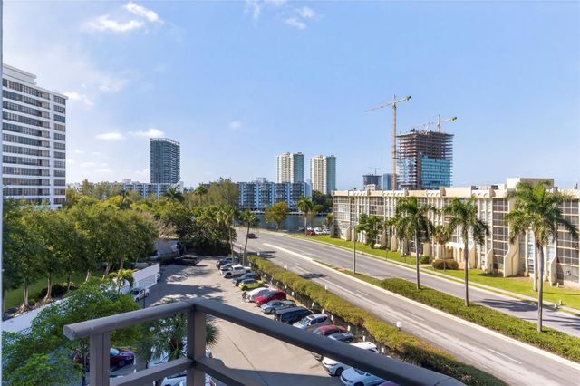 600 Three Islands B406, Hallandale Beach, FL 33009