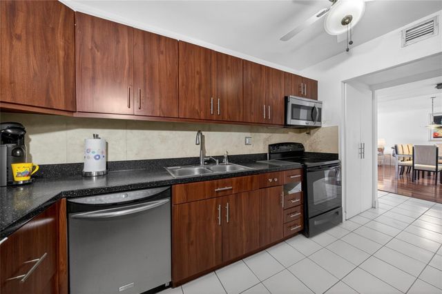 600 Three Islands B406, Hallandale Beach, FL 33009