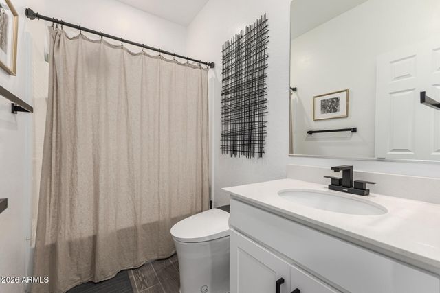 3255 E REBEL Lane, San Tan Valley, AZ 85143