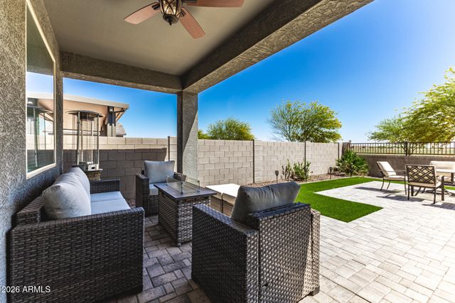 3255 E REBEL Lane, San Tan Valley, AZ 85143